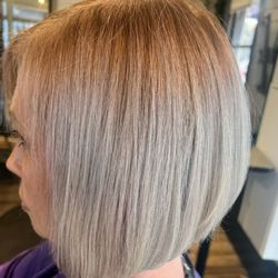 Soft a-line bob... perfect for fine hair and a fresh end of summer look!
