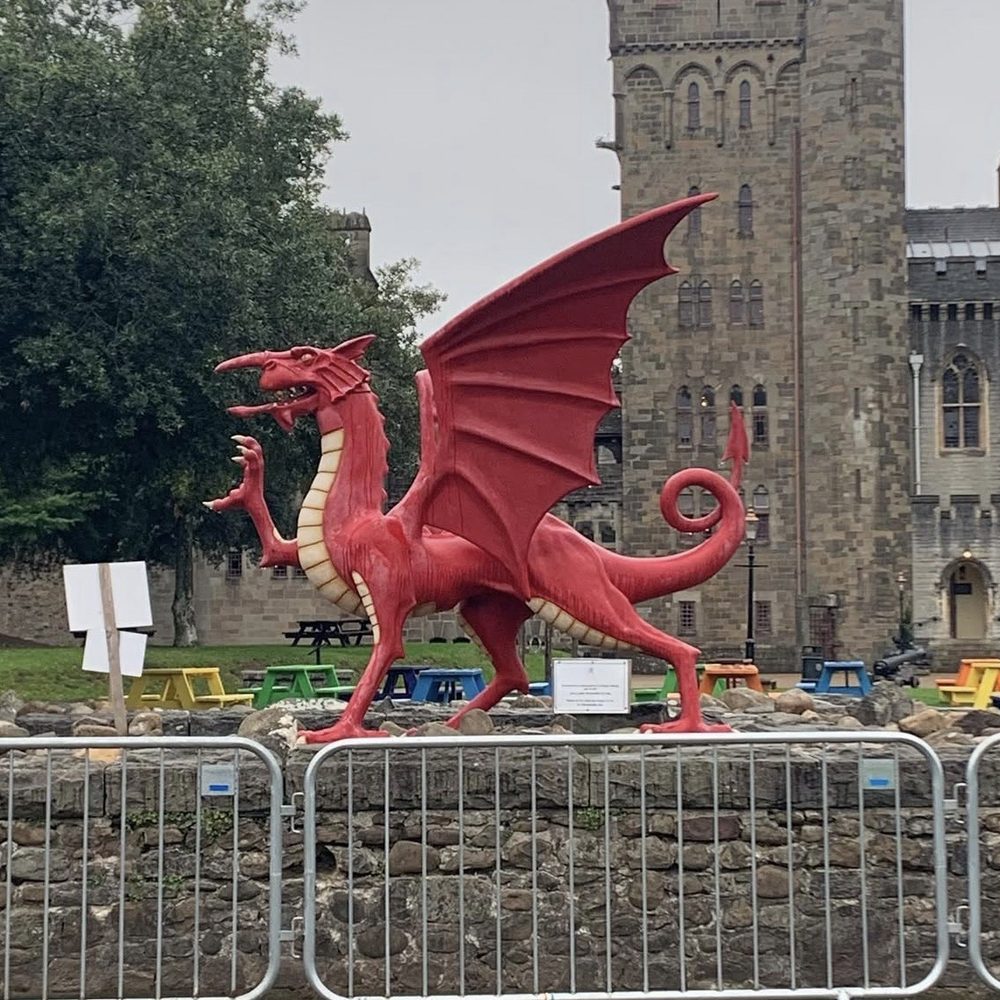 Cardiff Castle - The dragon - Castles Near Me - Cardiff, CRF