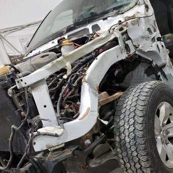 Pitlane Auto Corp - 2018 Ram 2500 is here for serious collision repair - Body Shops Near Me - North York, Ontario