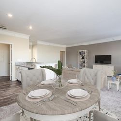 Christopher Wren Apartments & Townhomes