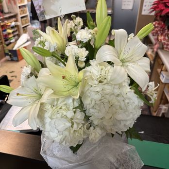 Royal Florist & Gifts - Florists Near Me - Walnut, California Royal Florist & Gifts - Florists Near Me - Walnut, California