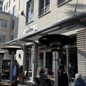 Cascal - Exterior - Tapas Bars Near Me - Mountain View, California