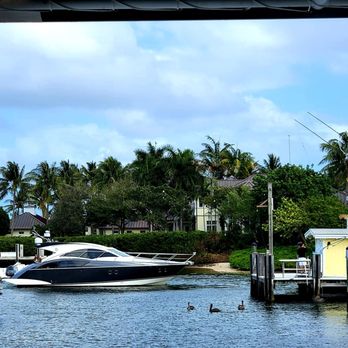 Lighthouse Point Marina - Lighthouse Point Marina - Boating Near Me - Lighthouse Point, Florida Lighthouse Point Marina - Lighthouse Point Marina - Boating Near Me - Lighthouse Point, Florida