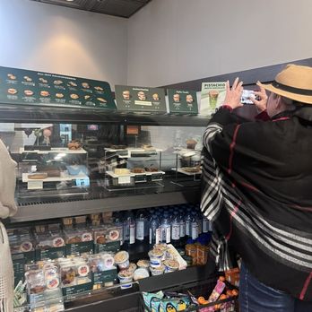 Starbucks - Coffee & Tea Near Me - Sacramento, California Starbucks - Coffee & Tea Near Me - Sacramento, California
