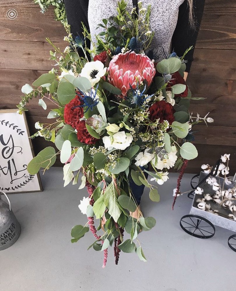 ROBERT FLORIST 75 Photos & 79 Reviews Florists 37935 47th St E