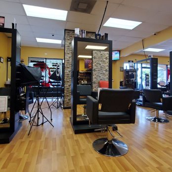 D'Vina's Salon and Spa - Friday early afternoon,not too busy - Hair Salons Near Me - North Port, Florida D'Vina's Salon and Spa - Friday early afternoon,not too busy - Hair Salons Near Me - North Port, Florida