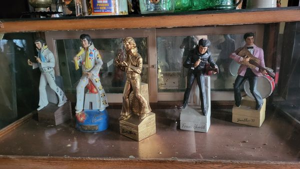 The Warehouse Cafe by null