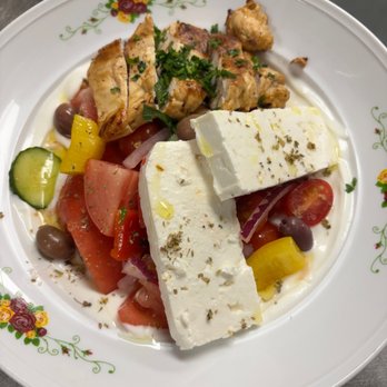 Cafe Landwer - Hariatiki salad - Cafes Near Me - Las Vegas, Nevada Cafe Landwer - Hariatiki salad - Cafes Near Me - Las Vegas, Nevada