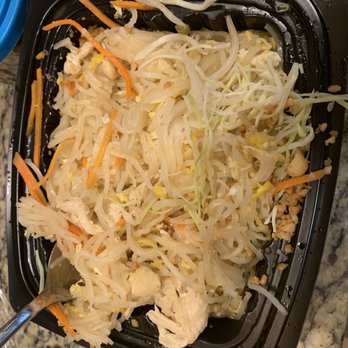 Green Leaf Thai Cuisine - Pad Thai - Thai Near Me - Chicago, Illinois Green Leaf Thai Cuisine - Pad Thai - Thai Near Me - Chicago, Illinois