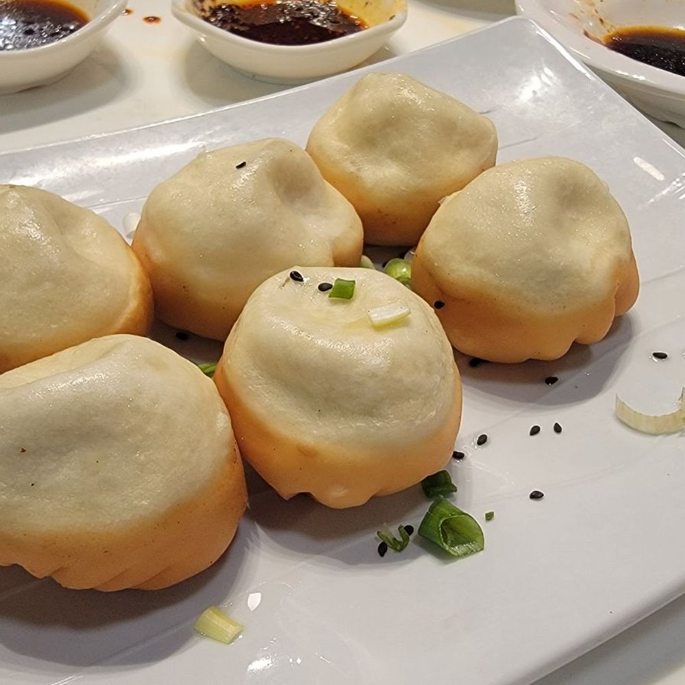 Super Dumpling - Pan Fried Beef Buns (6Pcs) - Noodles Near Me - Orange, California Super Dumpling - Pan Fried Beef Buns (6Pcs) - Noodles Near Me - Orange, California