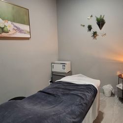 Healing Place - Massage room