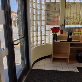 Danny's Cafe - Front door from inside - Cafes Near Me - San Francisco, California