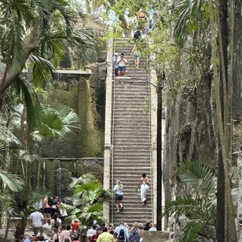 Shore Excursions Group - The Queen's Staircase Nassau, Bahamas - Travel Services Near Me - Sunrise, Florida Shore Excursions Group - The Queen's Staircase Nassau, Bahamas - Travel Services Near Me - Sunrise, Florida