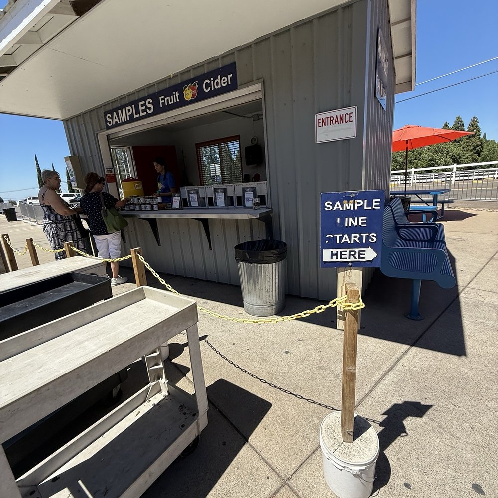 Boa Vista Orchards - Sampling - Fruits & Veggies Near Me - Placerville, California