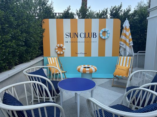 Sun Club at Fontainebleau Las Vegas by null
