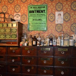 Gladstone Court Museum - Chemist shop inside Gladstone Court Museum. Photo, Deb Smooth.