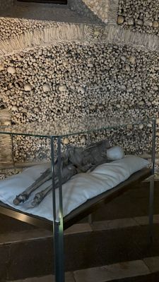 Chapel of Bones (Évora) by null