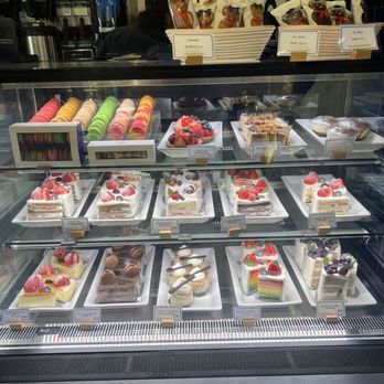 Paris Baguette - Bakeries Near Me - Honolulu, Hawaii Paris Baguette - Bakeries Near Me - Honolulu, Hawaii