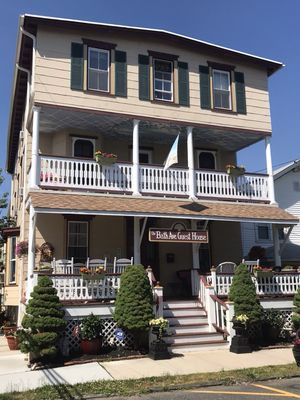 BATH AVENUE HOUSE - Updated July 2025 - 12 Reviews - 37 Bath Ave, Ocean ...