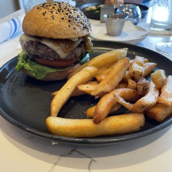 G & B Dockside - Prime black angus burger (juicy) - Seafood Near Me - Fort Lauderdale, Florida G & B Dockside - Prime black angus burger (juicy) - Seafood Near Me - Fort Lauderdale, Florida