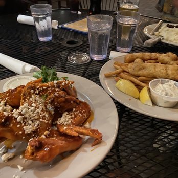 Toomey's - Wings Fish and chips - New American Near Me - Mammoth Lakes, California