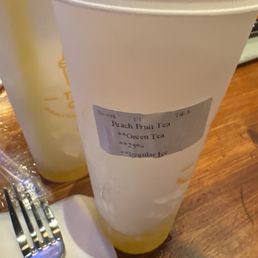 Peach Fruit Tea Green Tea 25% sugar Regular ice Peach Fruit Tea Green Tea 25% sugar Regular ice