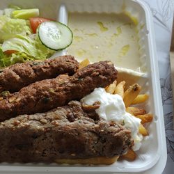 Village Donair And Kebab - Mixed kebab platter