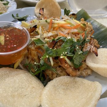 Saigon Kitchen - Mango Salad With Grilled Butterfly Prawns - Vietnamese Near Me - San Jose, California Saigon Kitchen - Mango Salad With Grilled Butterfly Prawns - Vietnamese Near Me - San Jose, California