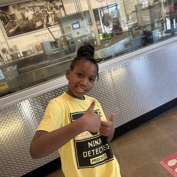Krispy Kreme - Donuts Near Me - East Rutherford, New Jersey