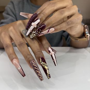Gloss Nail Stars - Holiday season - Nail Salons Near Me - Birmingham, Alabama