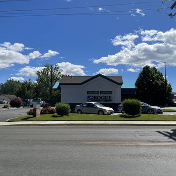 Rogue Credit Union - Ontario Drive Up - Exterior 3 - Banks & Credit Unions Near Me - Ontario, Oregon Rogue Credit Union - Ontario Drive Up - Exterior 3 - Banks & Credit Unions Near Me - Ontario, Oregon
