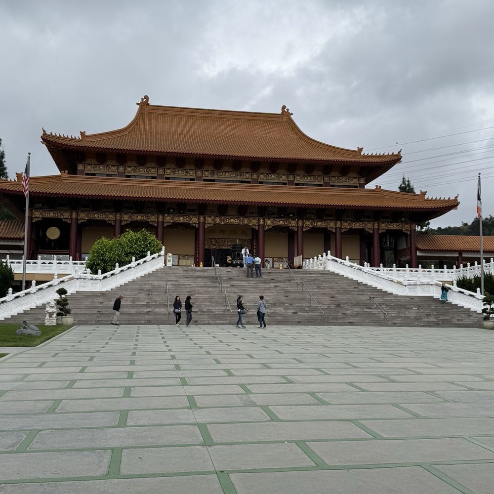 Hsi Lai Temple - Buddhist Temples Near Me - Hacienda Heights, California