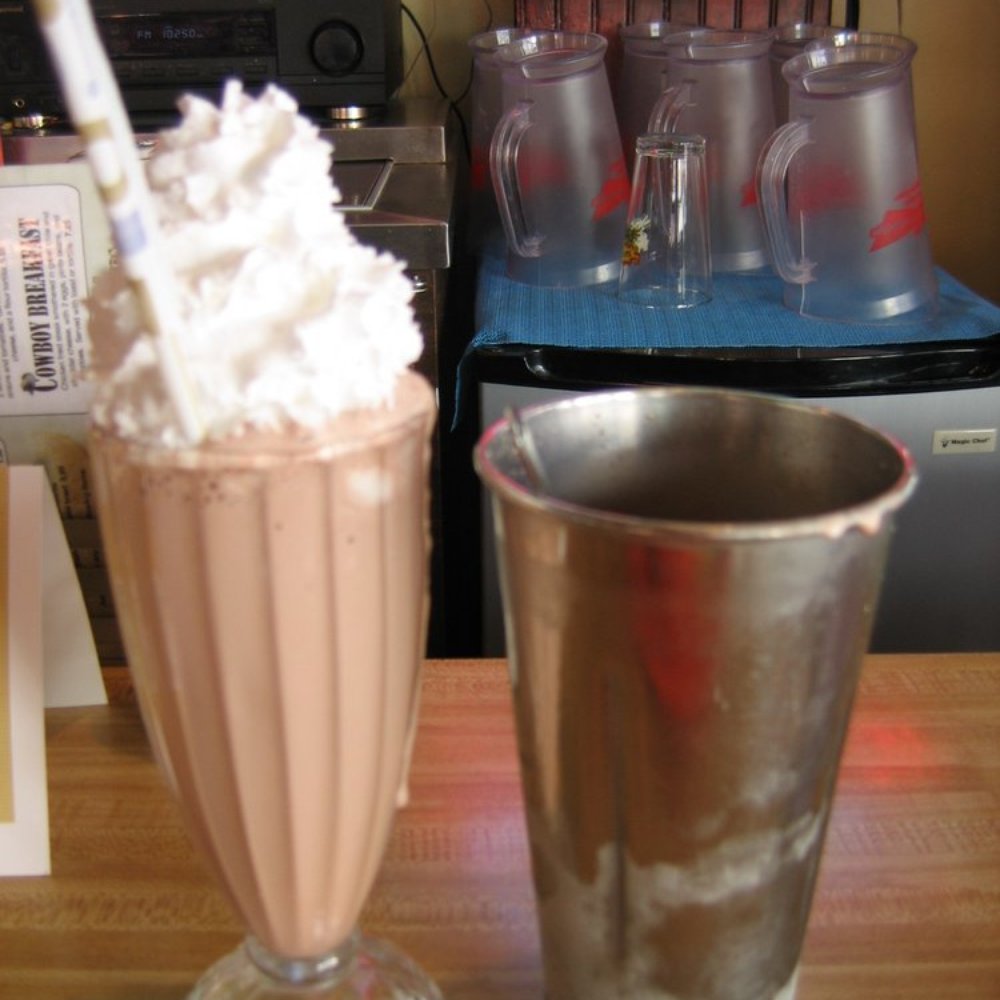 Lindy's Diner - killer chocolate shake - Diners Near Me - Albuquerque, New Mexico Lindy's Diner - killer chocolate shake - Diners Near Me - Albuquerque, New Mexico