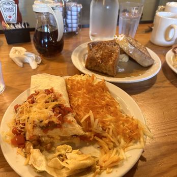 Loula's Cafe - Breakfast burrito and French Toast - Breakfast & Brunch Near Me - Whitefish, Montana