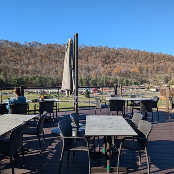 Canary Grill - Large outdoor patio area with mountain views - New American Near Me - Berkeley Springs, West Virginia