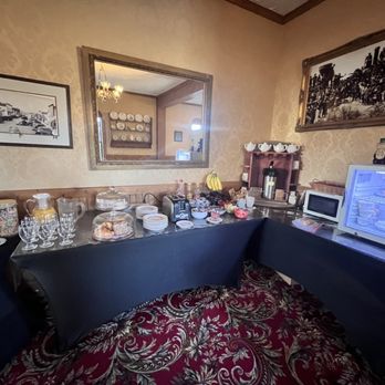 The Hand Hotel - Hotels Near Me - Fairplay, Colorado The Hand Hotel - Hotels Near Me - Fairplay, Colorado