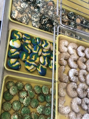 Diamond Bakery by null