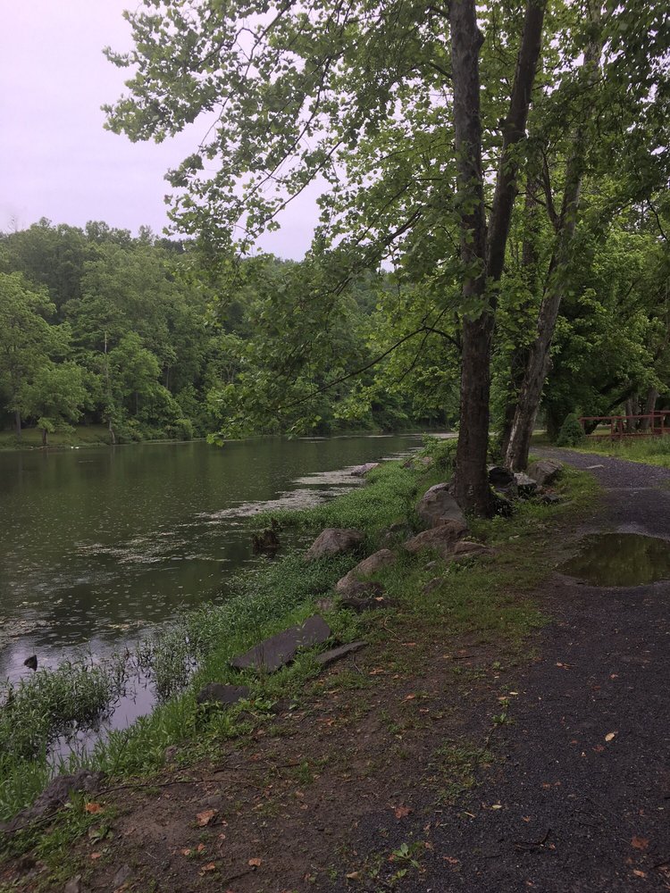 Oxbow Lake Park Logo