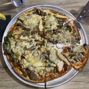 Rock’n Dough - Pizza Near Me - Cordova, Tennessee