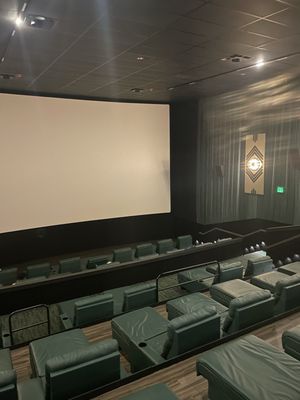 B&B Theatres Liberty Cinema 12 by null