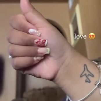 209 Nails Bar - Nail Salons Near Me - Stockton, California