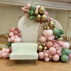 Posh Balloon Studio - Baby shower backdrop