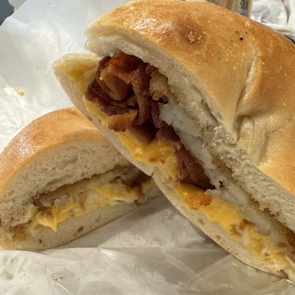 Lenny's Bagels - Bacon, Egg, Cheese, Hash Brown Sandwich on a Plain Bagel - Bagels Near Me - Rye Brook, New York Lenny's Bagels - Bacon, Egg, Cheese, Hash Brown Sandwich on a Plain Bagel - Bagels Near Me - Rye Brook, New York