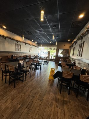 Pupuseria Mama Emilia by null