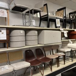Raeburn’s Discount Outlet