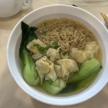 Kevin's Kitchen - Wonton mein - Hong Kong Style Cafe Near Me - Honolulu, Hawaii