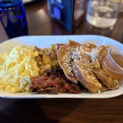 Devine Wine Bar - Brunch French Toast