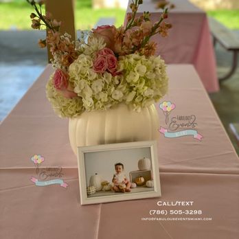Fabulous Events Miami - Floral Centerpiece - Party Supplies Near Me