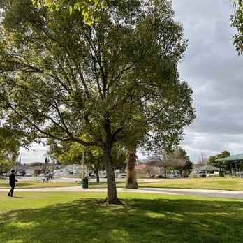 Rutland Park - Three covered picnic table areas - Parks Near Me - Riverside, California Rutland Park - Three covered picnic table areas - Parks Near Me - Riverside, California