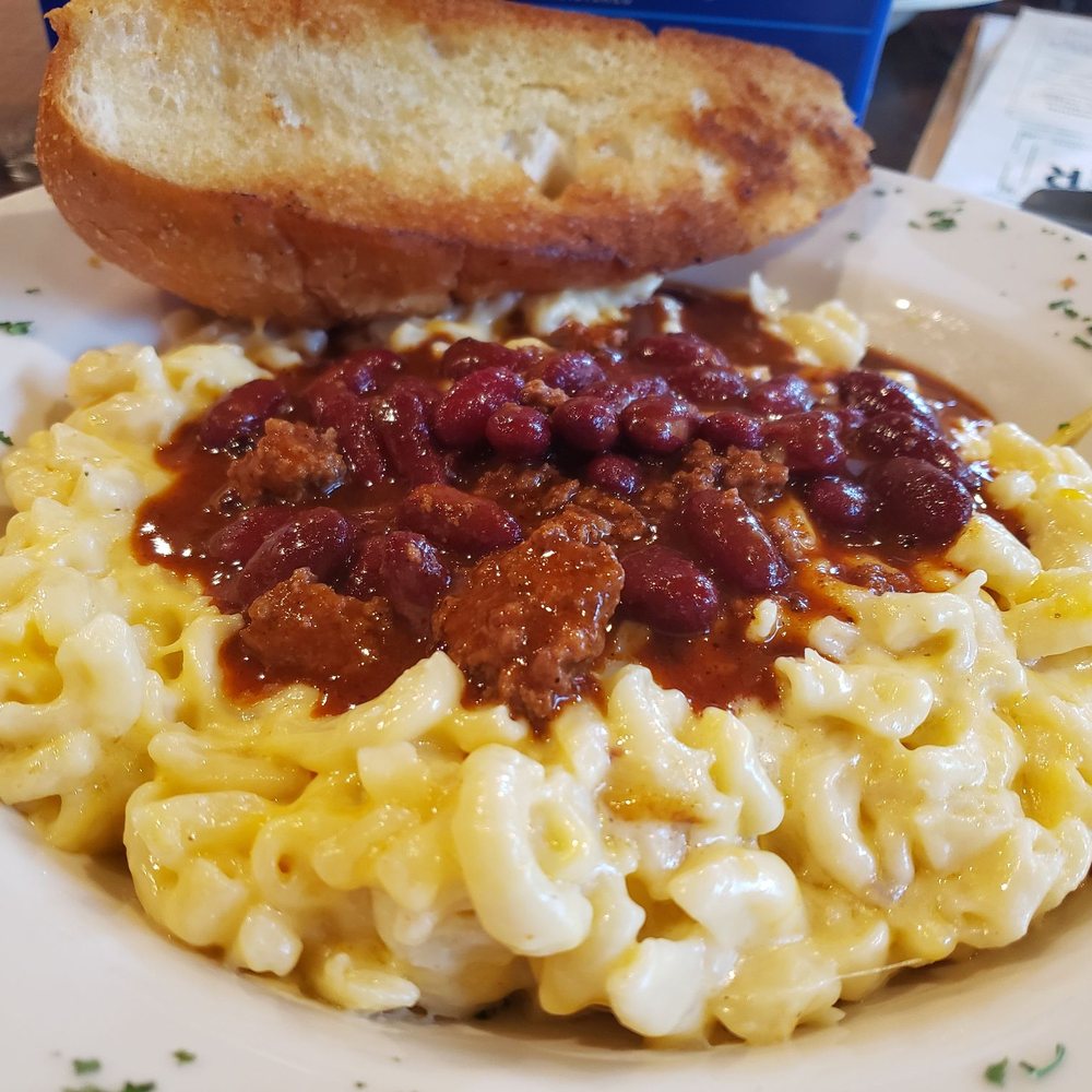The Porter - Chili Mac - Pubs Near Me - Hattiesburg, Mississippi The Porter - Chili Mac - Pubs Near Me - Hattiesburg, Mississippi